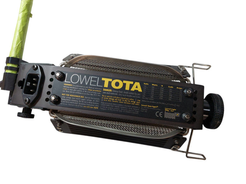 Lowel Tota Studio Light Wide Angle T110 =