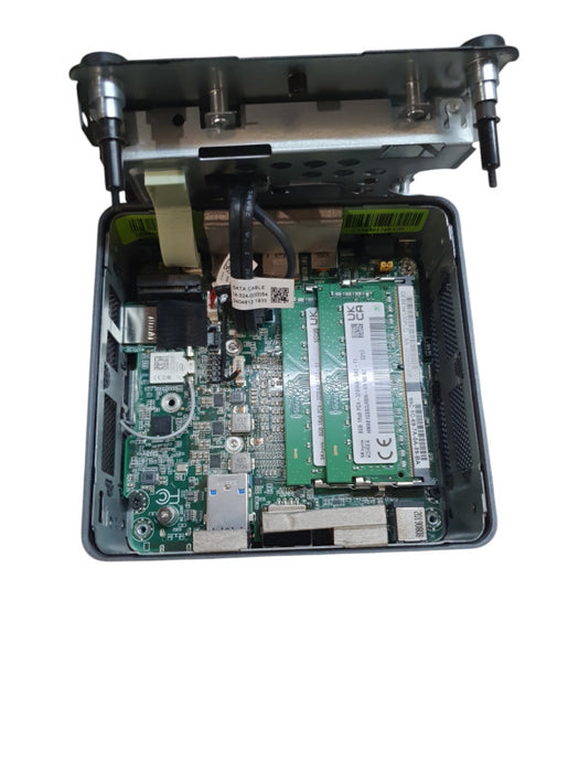 Intel NUC BOXNUC8i7BEH1, i7-8559U @ 2.7GHz, 16GB DDR4, No HDD/OS Q