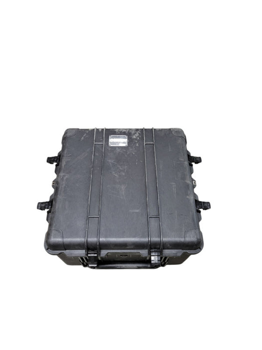 Large Pelican Style Rolling Travel Case %