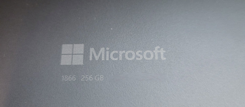 Microsoft Surface Pro 7 (1866) 13" - Core i7-1065G7 | 16GB | 256GB SSD (READ) %