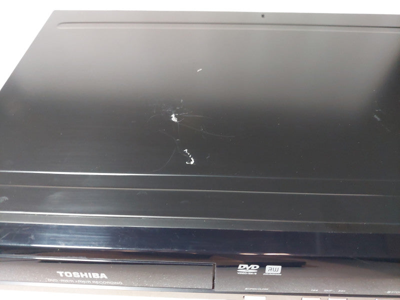 Toshiba DVD-RWR+RW/R Recording DVD Video Recorder Model: D-R7-K-TC3 =