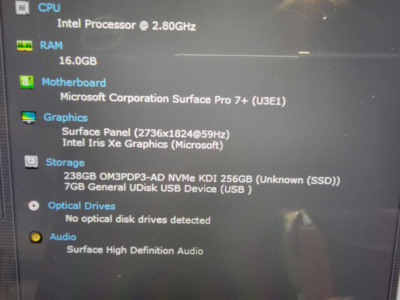 MS Surface Pro 7+ 1960 12" | 4-Core i7-1165G7 @2.8GHz 16GB RAM 256GB SSD - READ