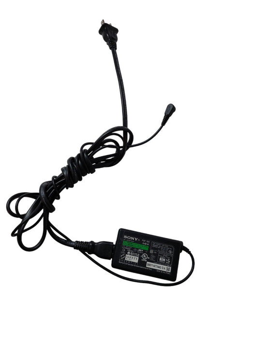 Sony PSP AC 5V 2000mA Adaptor Model: PSP-100 =