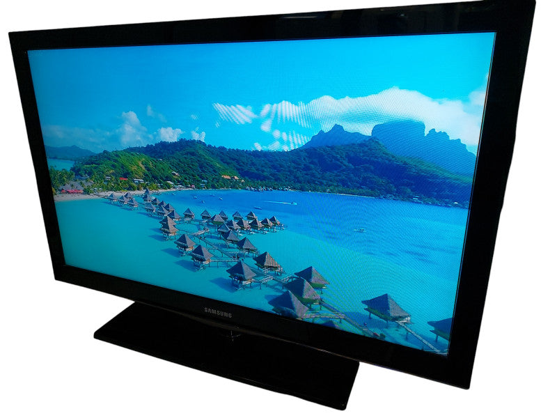 Samsung 40" LCD TV Model: LN40C540F2F  =