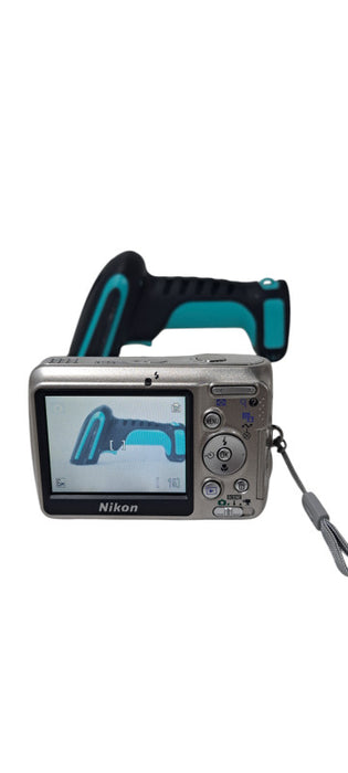 Nikon COOLPIX L6 Digital Camera