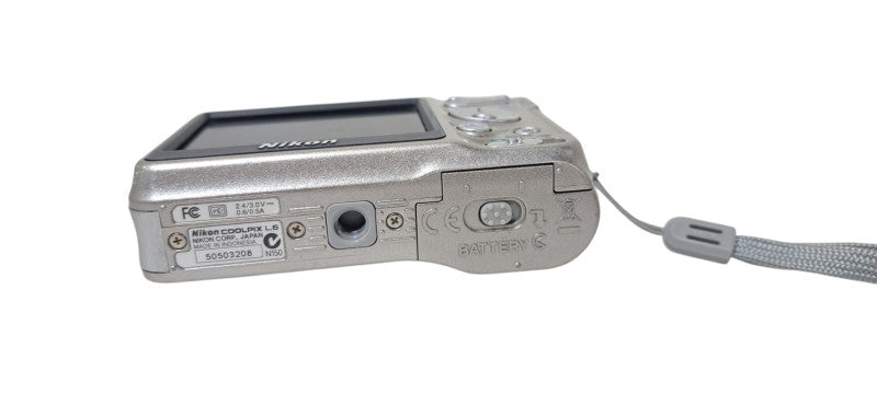 Nikon COOLPIX L6 Digital Camera
