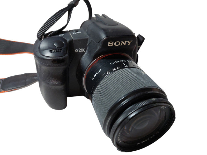 Sony Digital SLR Camera Model: DSLR-A200 w Lens 0.38m/1.3ft Macro Sony  =
