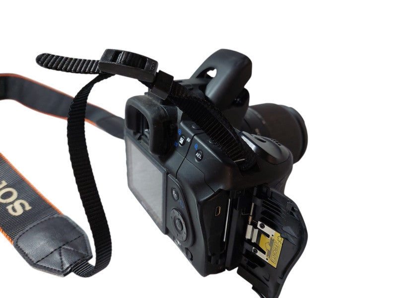 Sony Digital SLR Camera Model: DSLR-A200 w Lens 0.38m/1.3ft Macro Sony  =