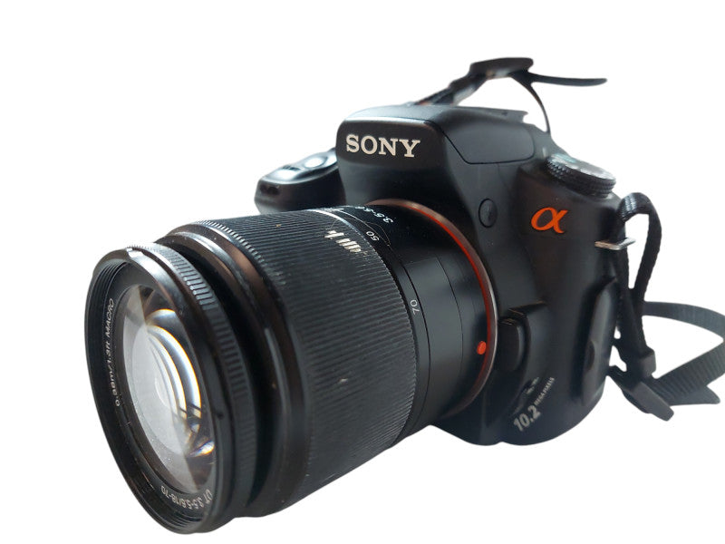 Sony Digital SLR Camera Model: DSLR-A200 w Lens 0.38m/1.3ft Macro Sony  =