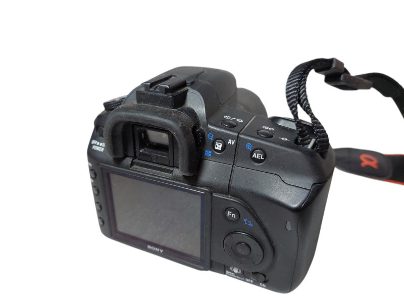 Sony Digital SLR Camera Model: DSLR-A200 w Lens 0.38m/1.3ft Macro Sony  =