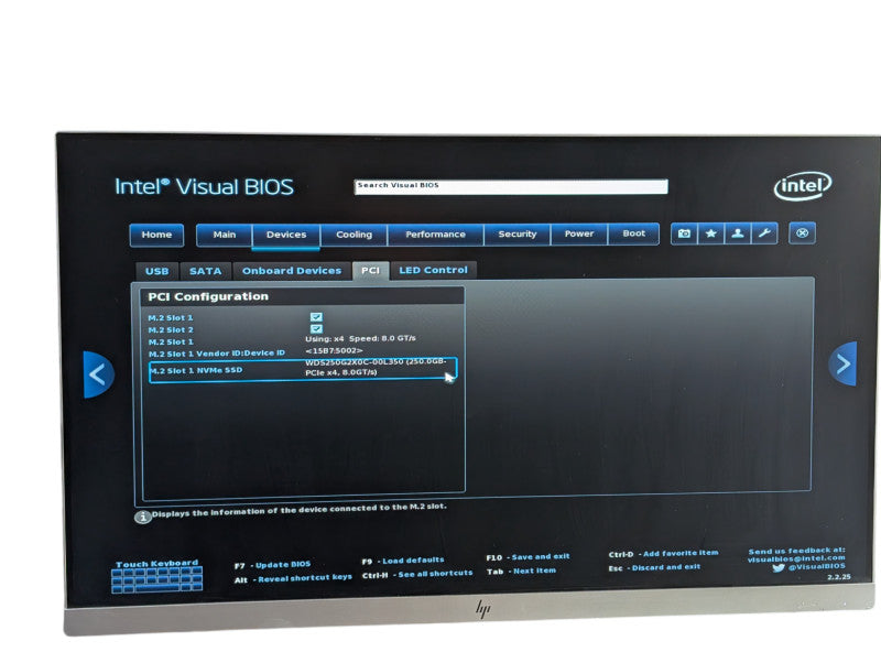 Intel NUC Model NUC8HV NUC8i7HVK Intel Core i7-8809G 16GB RAM 256GB NVMe  -