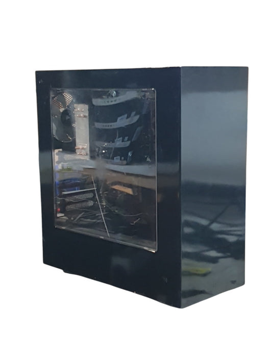 Custom PC, i7-4820K @ 3.7GHz, ASUS Sabertooth X79, 16GB RAM, READ