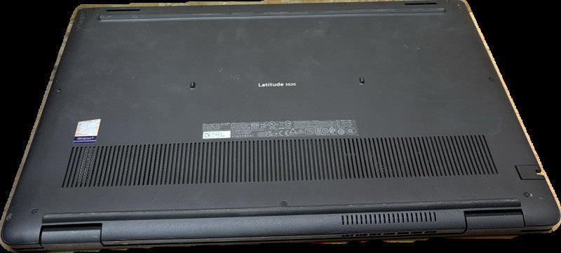 Dell Latitude 3520 i7-1165G7 GeForce MX450 16GB RAM 256SSD Spanish Keyboard  Lap200