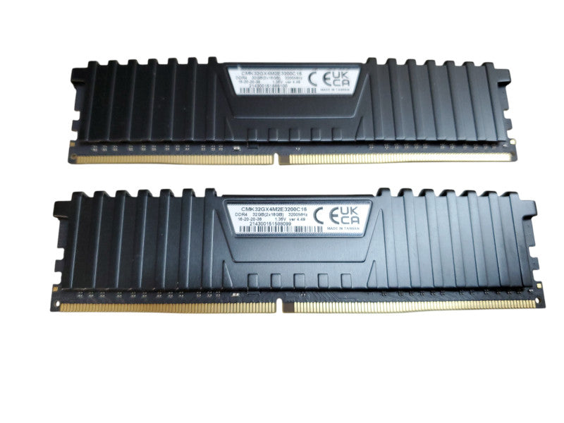 Corsair Vengeance  32GB (2x16GB) DDR4 DRAM 2666MHz Memo