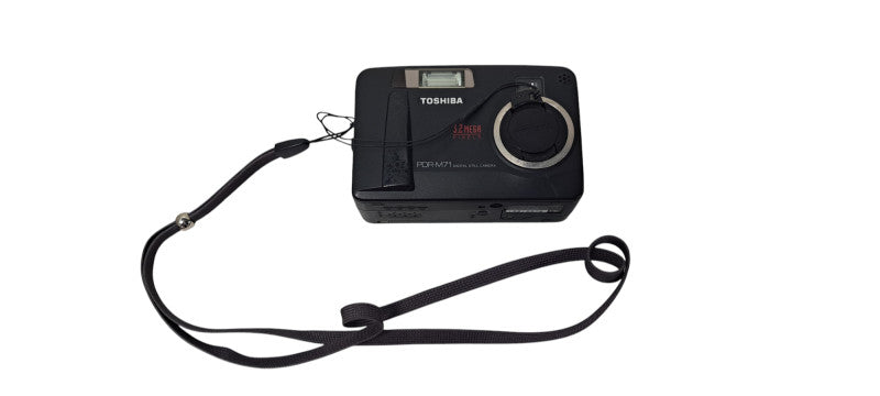 Vintage Toshiba PDR-M71 Digital Camera