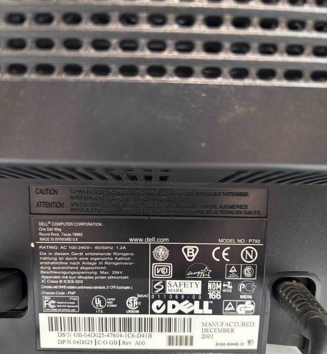 17'' DELL FLATSCREEN CRT MONITOR P793 READ!