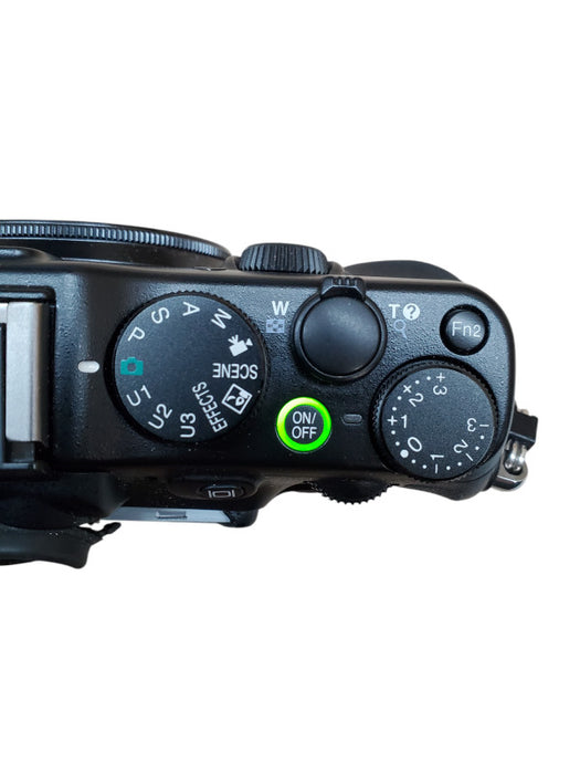 Nikon Coolpix P7100 10.1MP Digital Camera + Battery *READ*