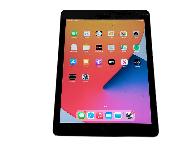 Apple iPad 6th Gen - 32GB - Space Gray [A1893 | Read] (