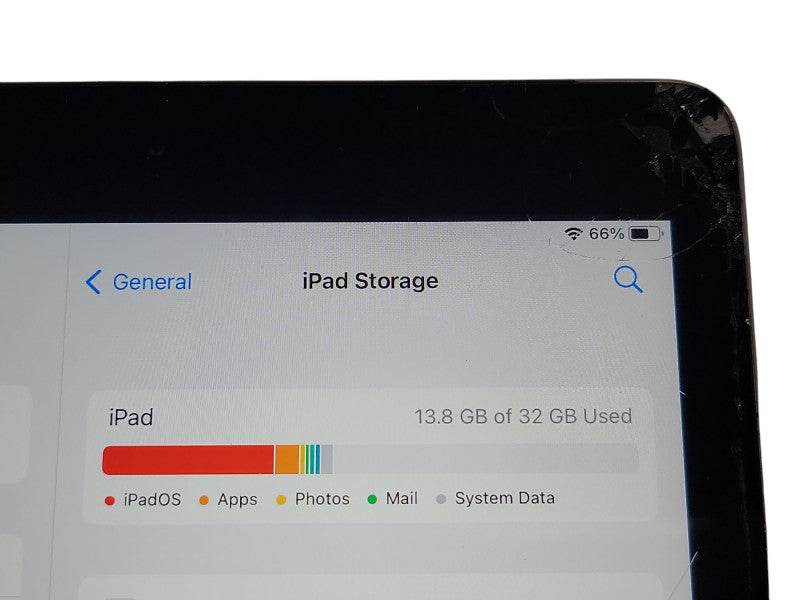 Apple iPad 5th Gen - 32GB - Space Gray [A1823 | Wifi + Cellular | Read] (