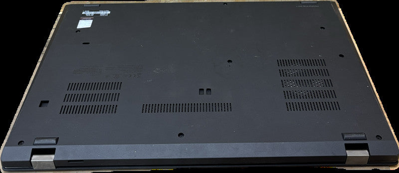 Lenovo ThinkPad P15s i7-10510U@1.8Gh QUADRO P520 2GB GPU 16GB RAM 256GB SSD  Lap200