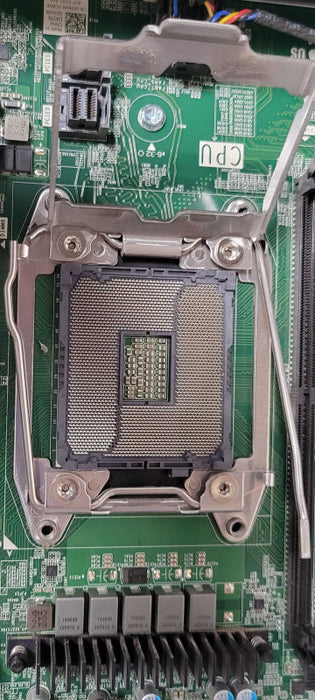 Dell Precision 5820 barebone, No CPU/RAM/HDD/GPU, READ _