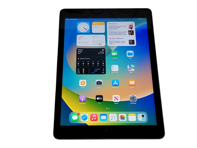 Apple iPad 5th Gen - 32GB - Space Gray [A1823 | Wifi + Cellular] (