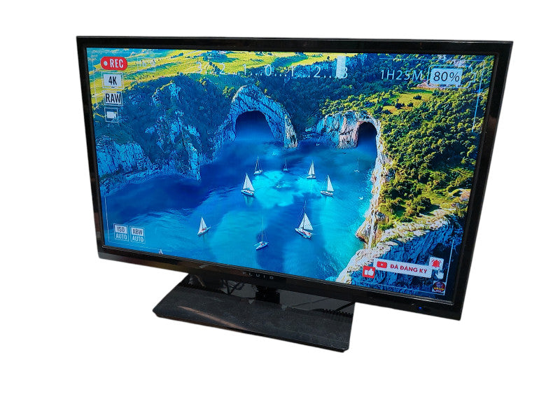 Fluid TV 28" LCD with Remote =