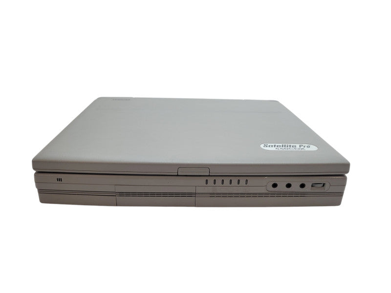 Vintage Toshiba Satellite 440CDX Pentium 100MHz 16MB NO HDD + PWR ADPTR %