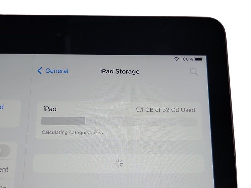 Apple iPad 5th Gen - 32GB - Space Gray [A1822] (