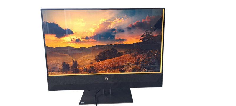 HP Pavilion 27 All In One i5-8400t| 8GB RAM|2TB SSD| 2TB HD| READ