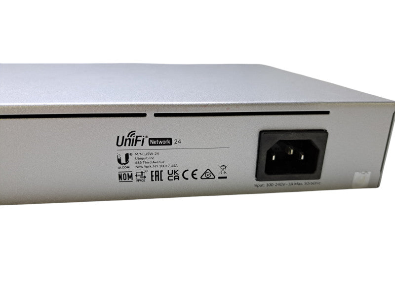 Ubiquiti Networks USW-24 | 24-Port Gigabit Ethernet Switch *READ*