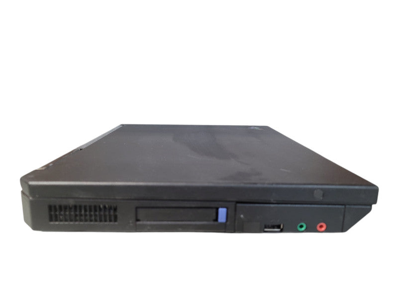 Vintage IBM ThinkPad R32 Pentium 4 128MB RAM NO DRIVE NO BATTERY  β