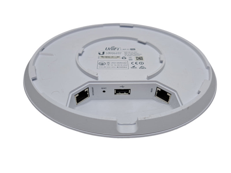 Ubiquiti Networks UAP-AC-PRO 1300Mbps Wireless Access Point *READ*