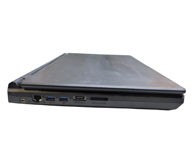 Clevo NoteBook P157SM i7 4700MQ 8GB DDR3 Radeon HD8970M NO SSD  β BudLap