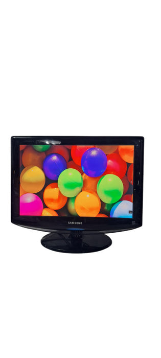 Samsung 19" LCD HDTV| HDMI, USB| W/ Remote