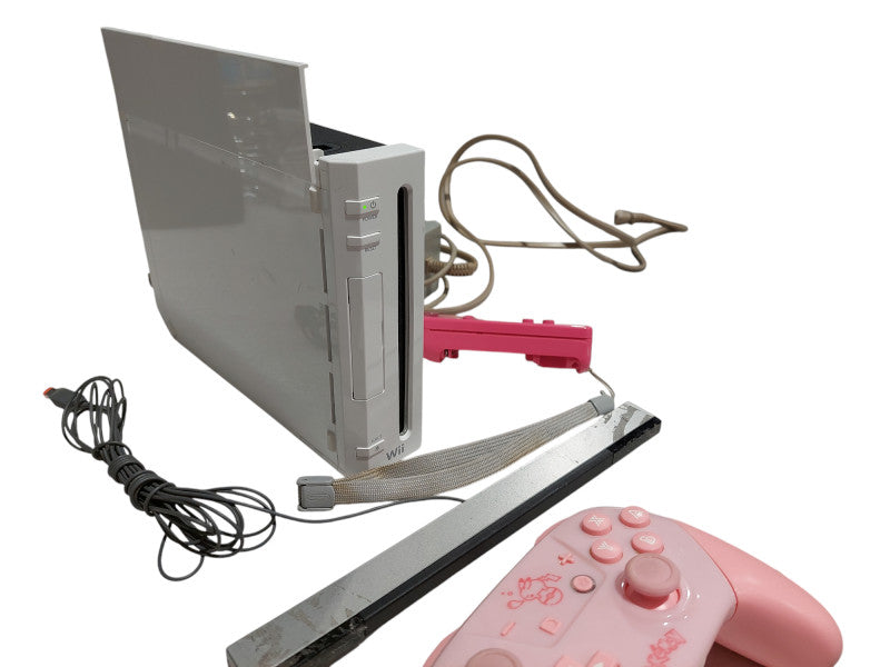 Nintendo Wii Bundle Model: RVL-001(USA) 2 Controllers  Power Adaptor NO AV  =