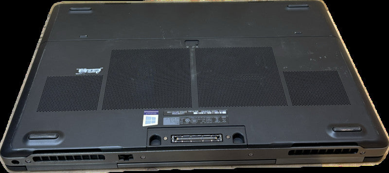 Dell Precision 7720 i7-6820HQ@2.7Gh QUADRO P4000 8GB GPU 32GB RAM 256GB SSD  Lap200
