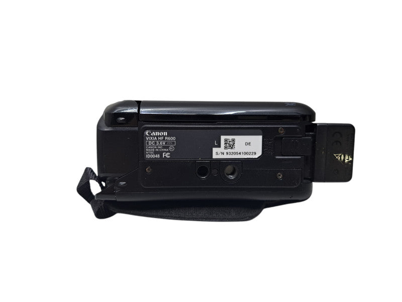 Canon Vixia HF R600 HD CMOS Camcorder 32x Optical Zoom w/ Power Adapter