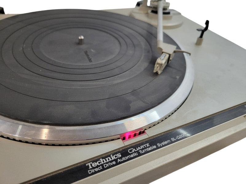 Technics Direct Drive Automatic Quartz Turntable SL-Q200 %