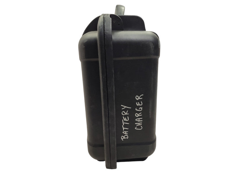 Nanuk 925 3-bay Charging Hard Case Aeryon SkyRanger w/ 3x Batteries, READ $