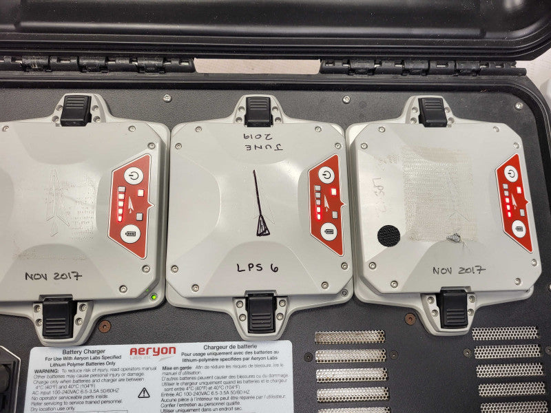 Nanuk 925 3-bay Hard Case Aeryon SkyRanger w/ 3x Batteries READ $