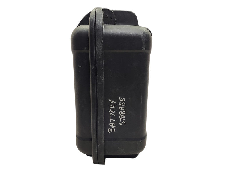 Nanuk 925 3-bay Hard Case Aeryon SkyRanger w/ 3x Batteries READ $