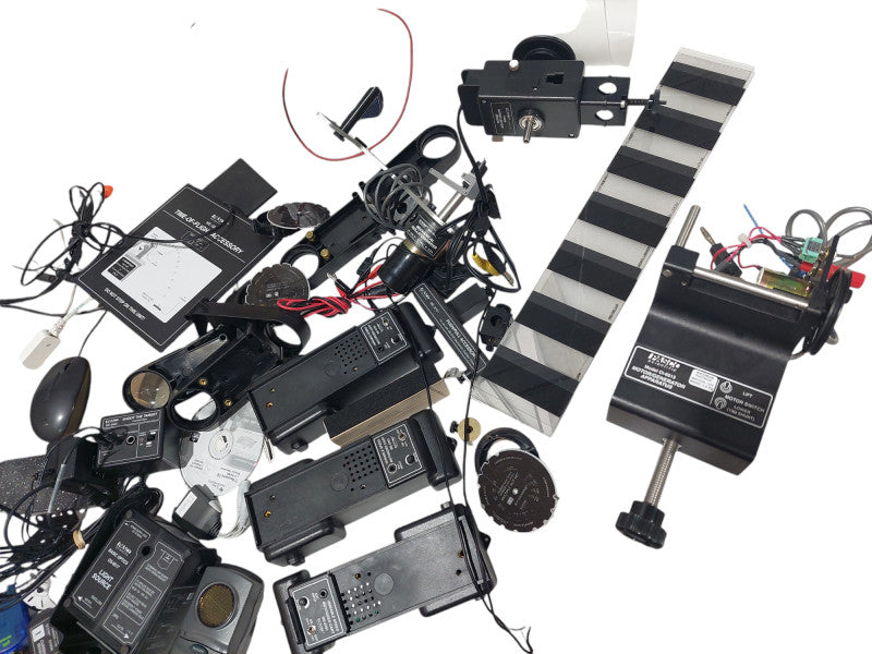 Pasco Scientific Bundle of Large Mixed Bunch of 20 Items  =