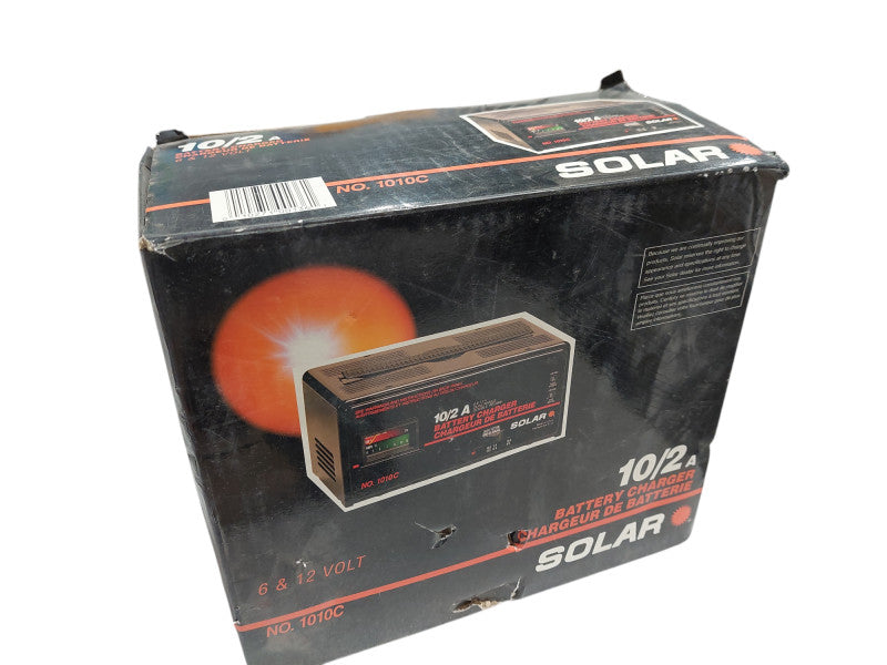 Vintage SOLAR 10/2A Battery Charger 6 & 12 Volt Model: 1010C =