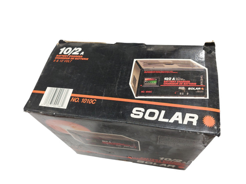 Vintage SOLAR 10/2A Battery Charger 6 & 12 Volt Model: 1010C =