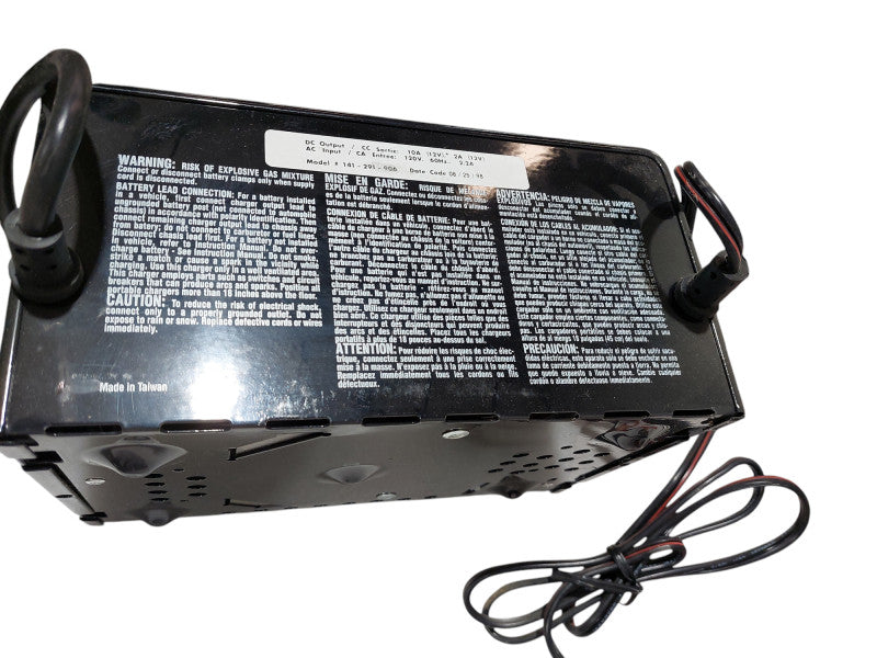 Vintage SOLAR 10/2A Battery Charger 6 & 12 Volt Model: 1010C =