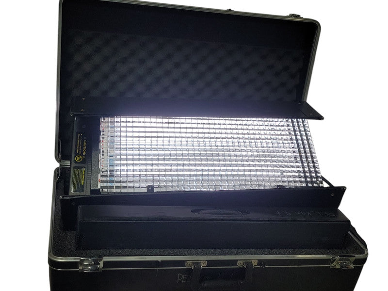 Kino Flo Diva-Lite 401 Travel Kit With Travel Case, READ _