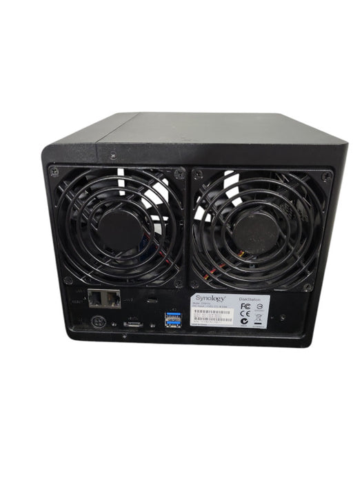 Synology DiskStation DS415+ 4-Bay NAS READ !
