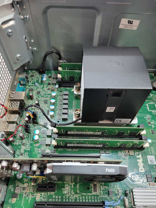 Dell Precision T5810 - Xeon E5-1607 v3 32GB DDR4 NO HDD QUADRO P600 425W PS %