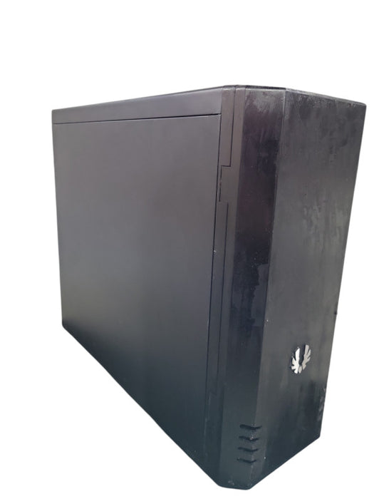 Custom PC/ Gigabyte Z97X-UD3H, i5-4590, 8GB DDR3 GIGABYTE WindForce GPU !